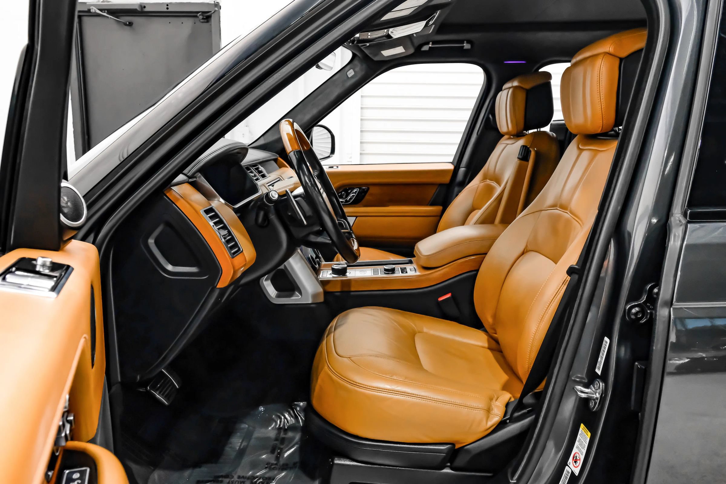 Used 2019 Land Rover Range Rover Long Wheelbase Autobiography AWD/4WD image 38
