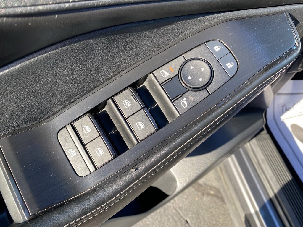 Used 2024 Nissan Rogue SV image 13