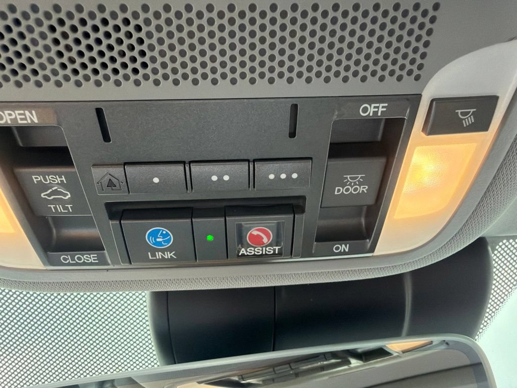 Used 2018 Acura TLX w/ Technology Package FWD image 33