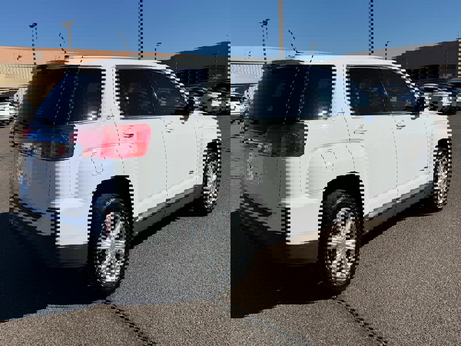 Used 2017 GMC Terrain SLE image 5