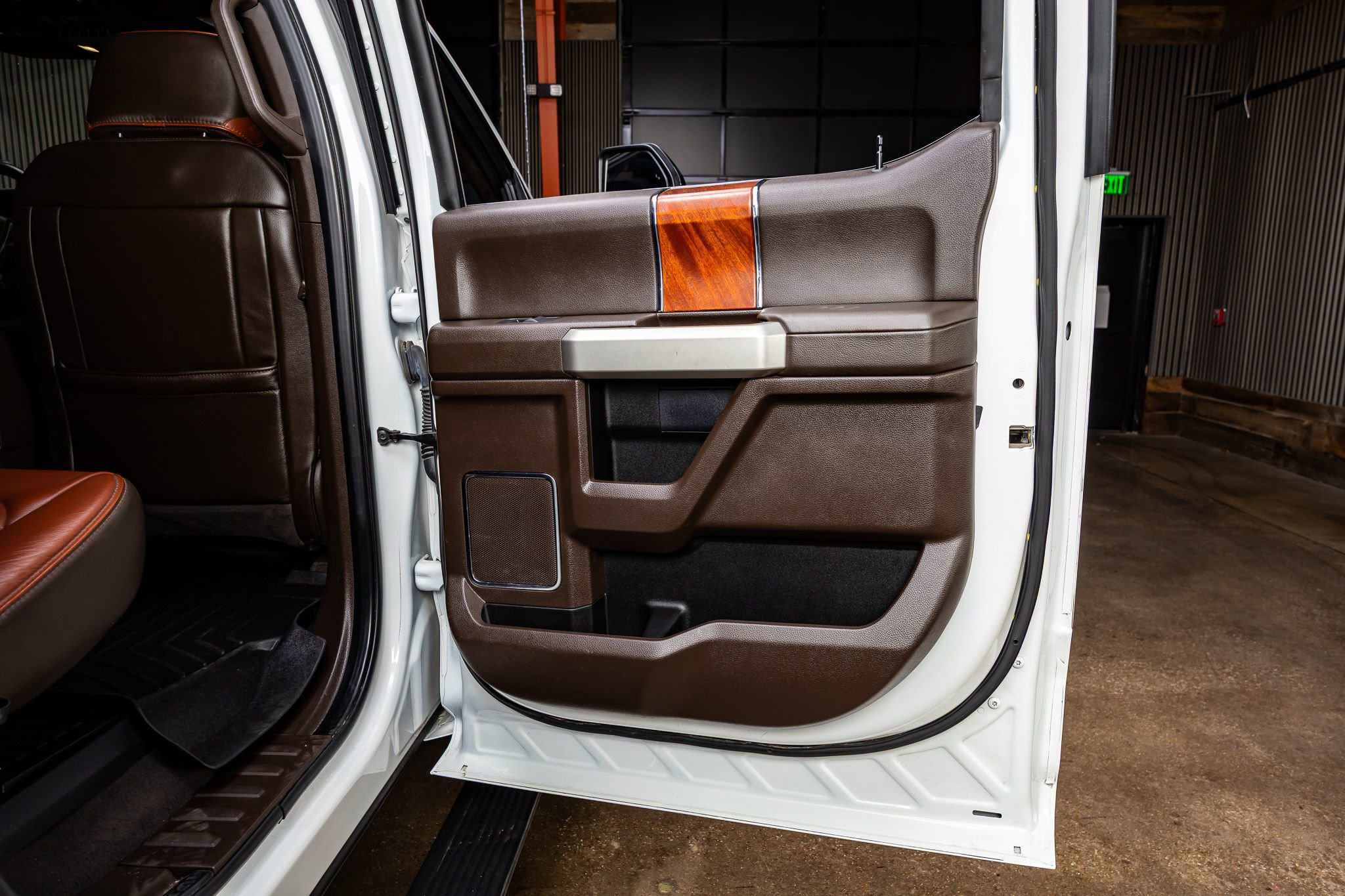 Used 2022 Ford F350 King Ranch w/ King Ranch Ultimate Package image 39