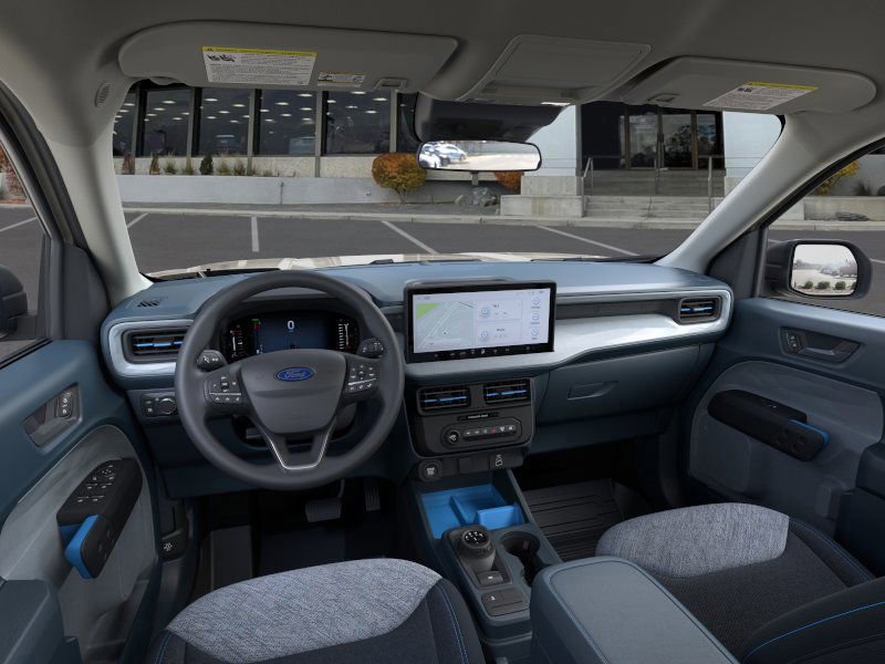 New 2025 Ford Maverick XLT image 9