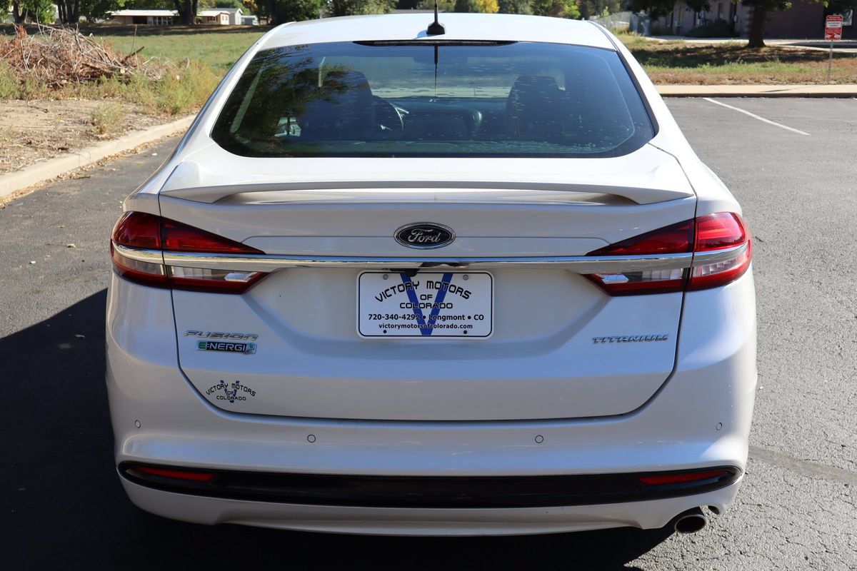 Used 2017 Ford Fusion Energi Titanium FWD image 7