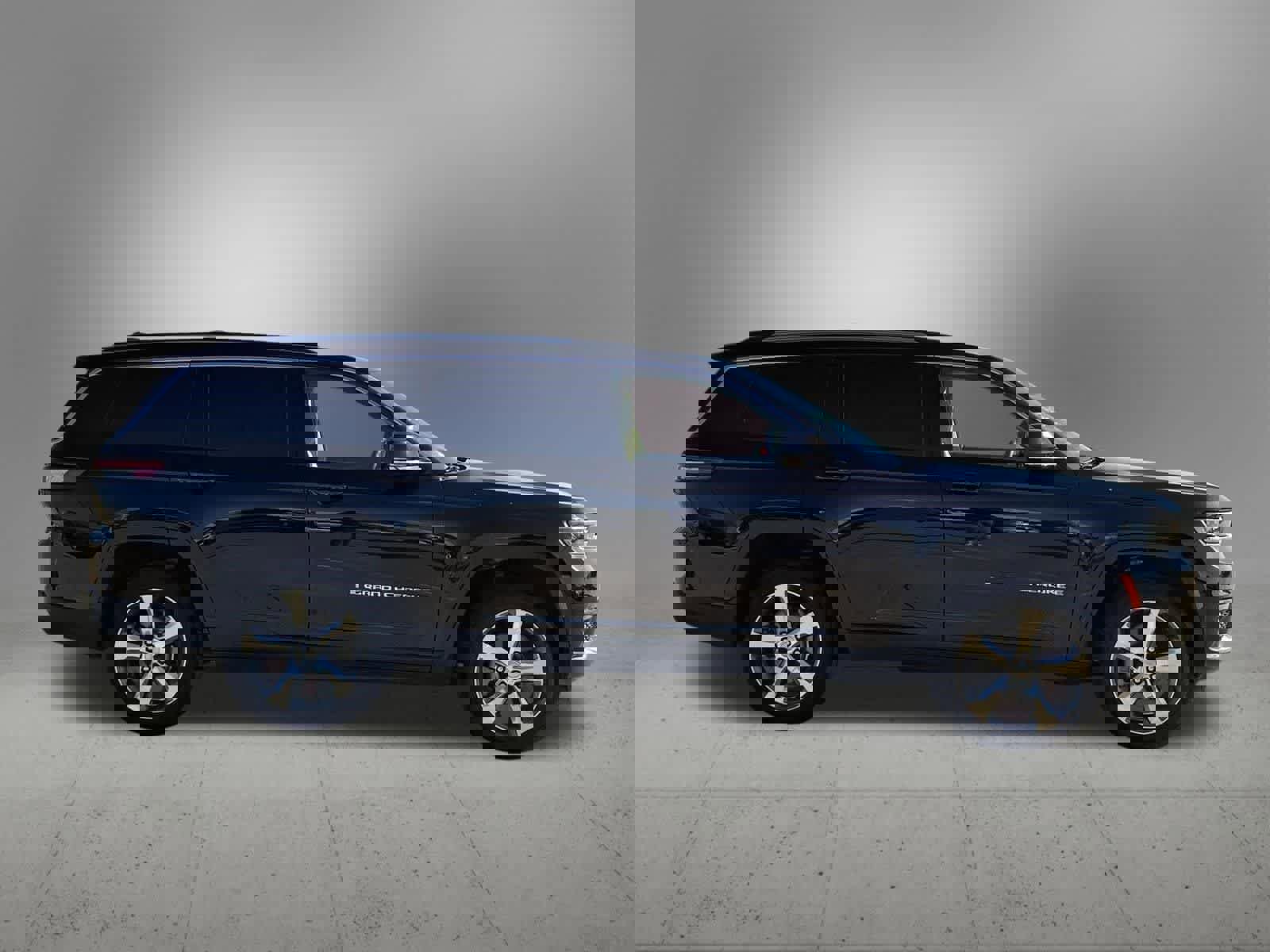 Used 2022 Jeep Grand Cherokee L Limited image 7