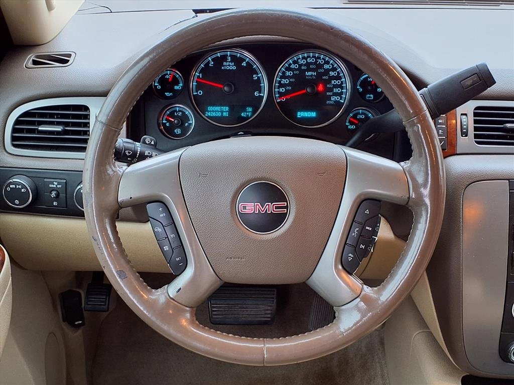 Used 2012 GMC Yukon XL SLT w/ SLT-2 Equipment Package image 11