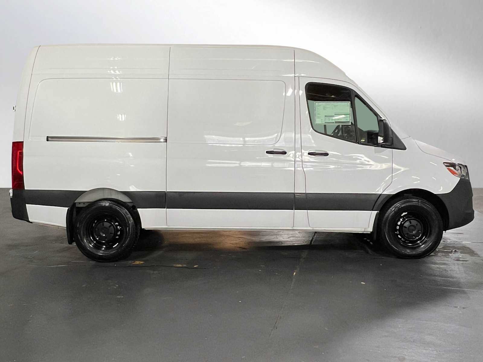 New 2025 Mercedes-Benz Sprinter 2500 image 3