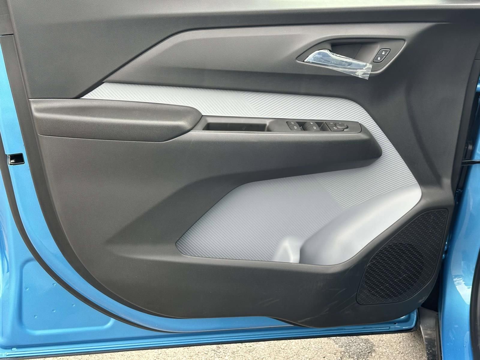 New 2027 Chevrolet Bolt RS w/ Technology Package image 18