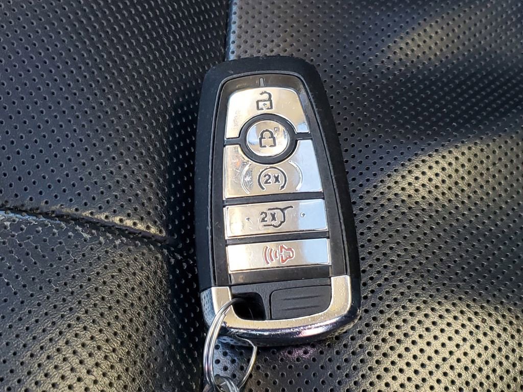 Used 2020 Lincoln Aviator Reserve w/ Equipment Group 202A image 38