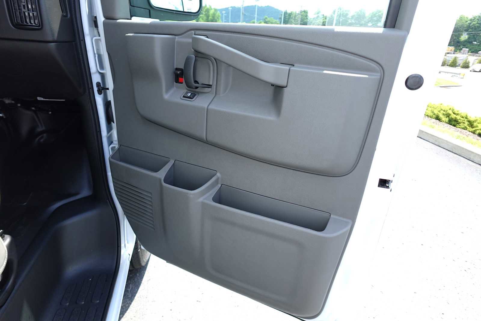 New 2025 GMC Savana 2500 w/ Driver Convenience Package image 22
