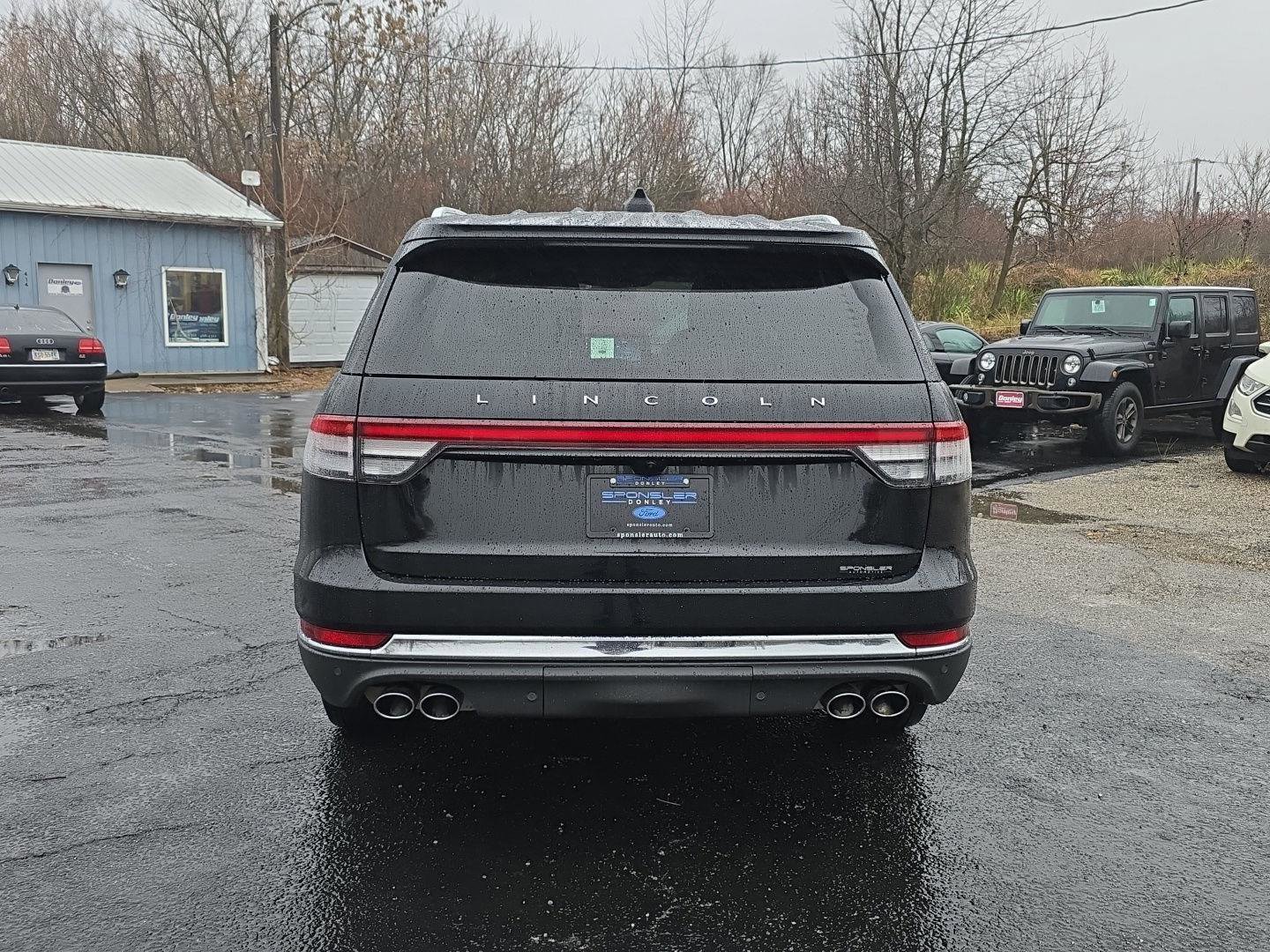 Used 2025 Lincoln Aviator AWD image 43
