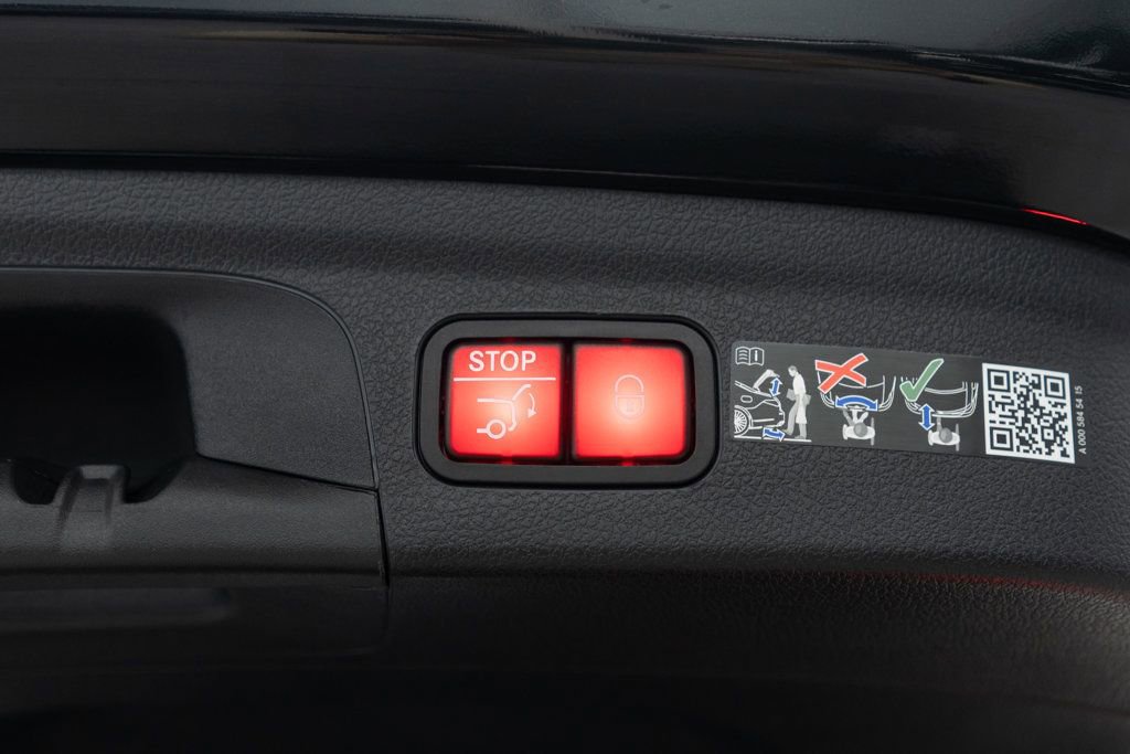 Used 2025 Mercedes-Benz GLE 350 4MATIC image 31