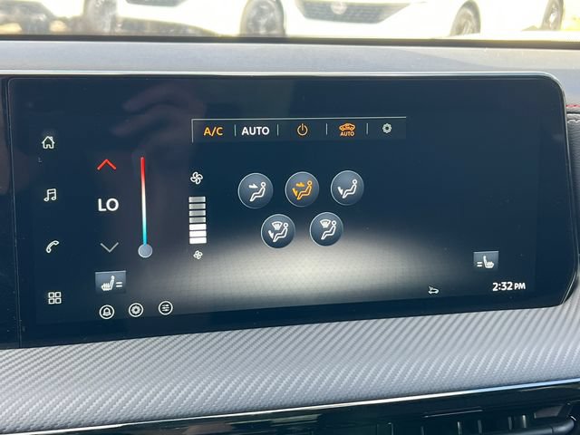 New 2026 Nissan Kicks SR w/ Cold Weather Package AWD/4WD image 19