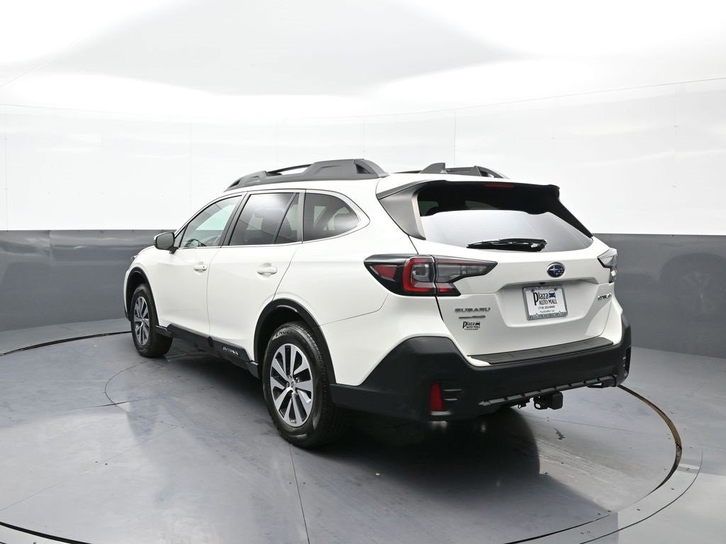 Used 2022 Subaru Outback Premium image 8
