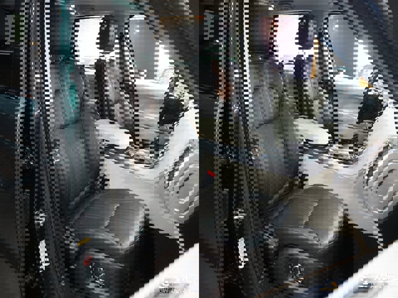 Used 2016 Land Rover Range Rover Sport HSE image 19