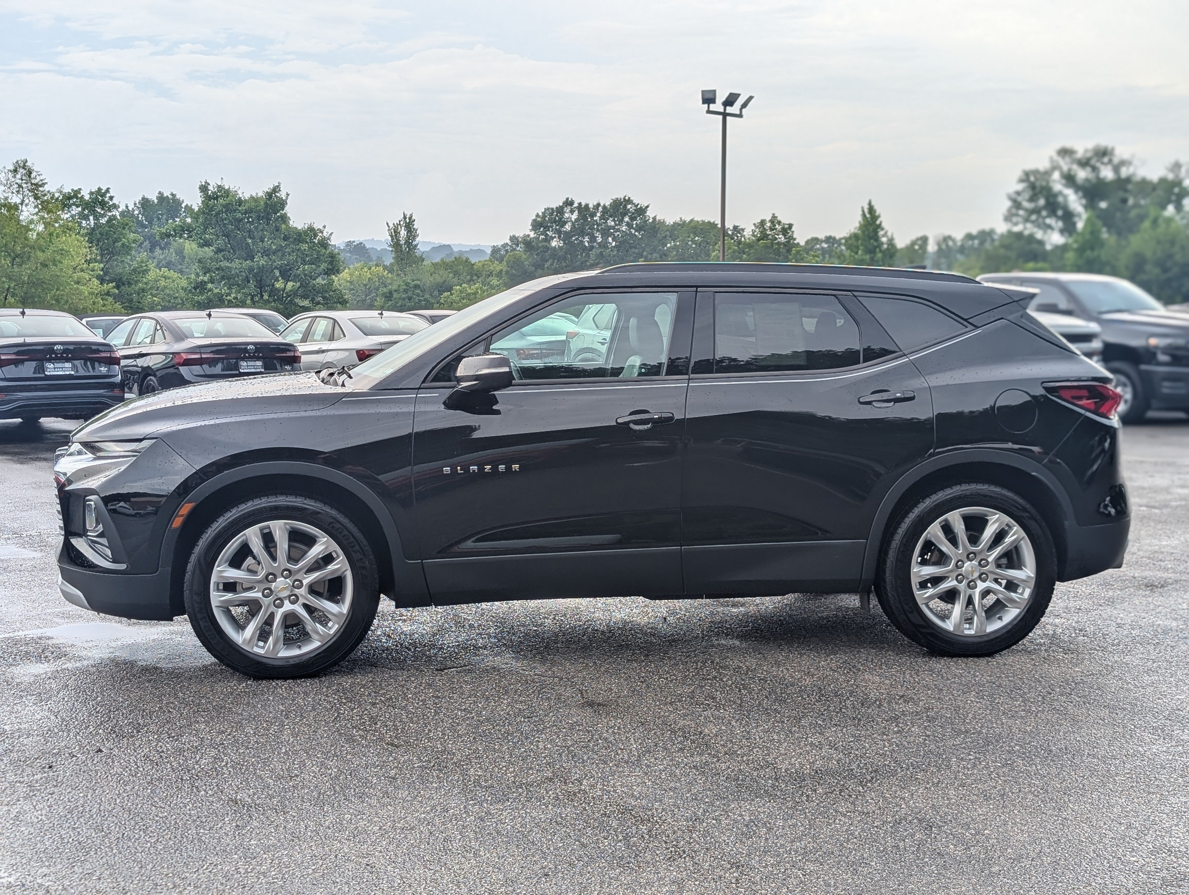 Used 2019 Chevrolet Blazer LT w/ Sun and Wheels Package FWD image 6