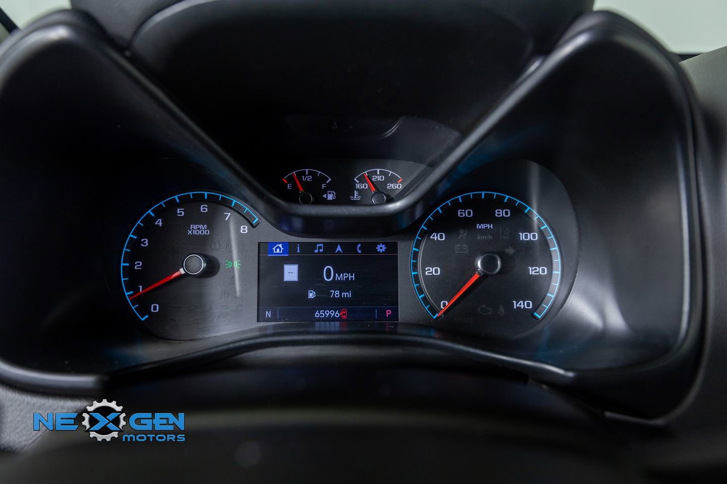 Used 2020 Chevrolet Colorado ZR2 w/ ZR2 Midnight Special Edition image 16