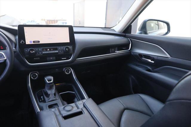 Certified 2025 Toyota Grand Highlander AWD image 25