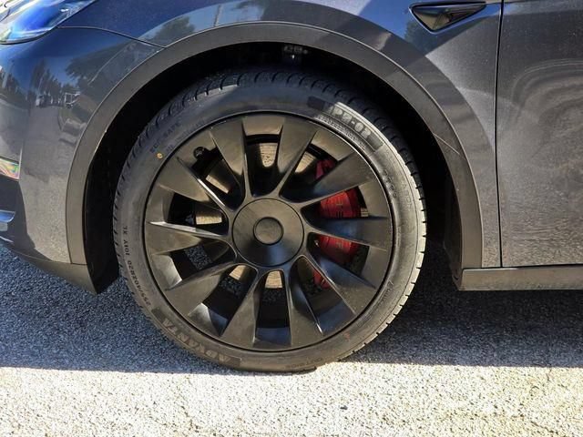 Used 2023 Tesla Model Y Long Range AWD/4WD image 8