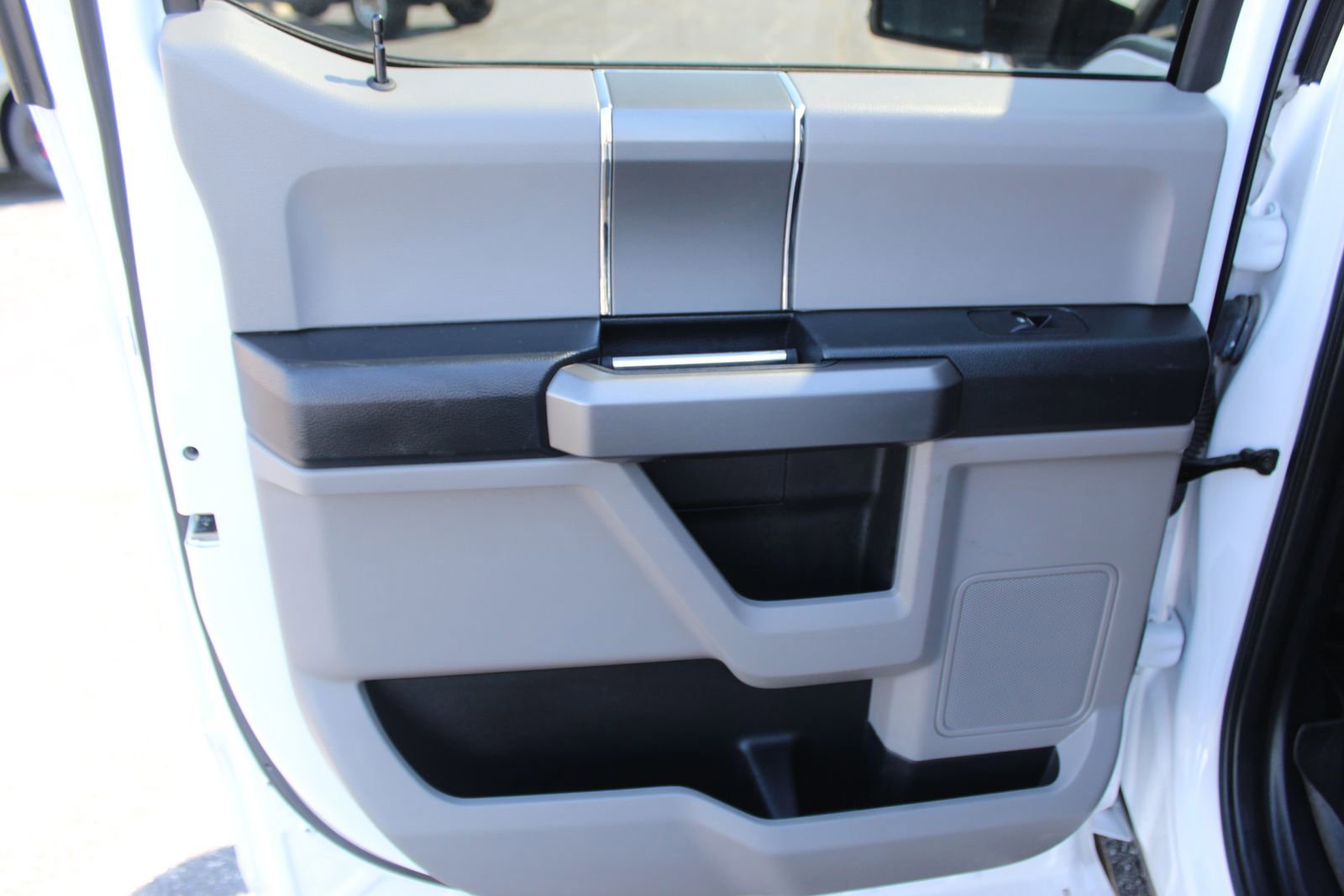 Used 2019 Ford F150 XLT w/ Equipment Group 302A Luxury image 21