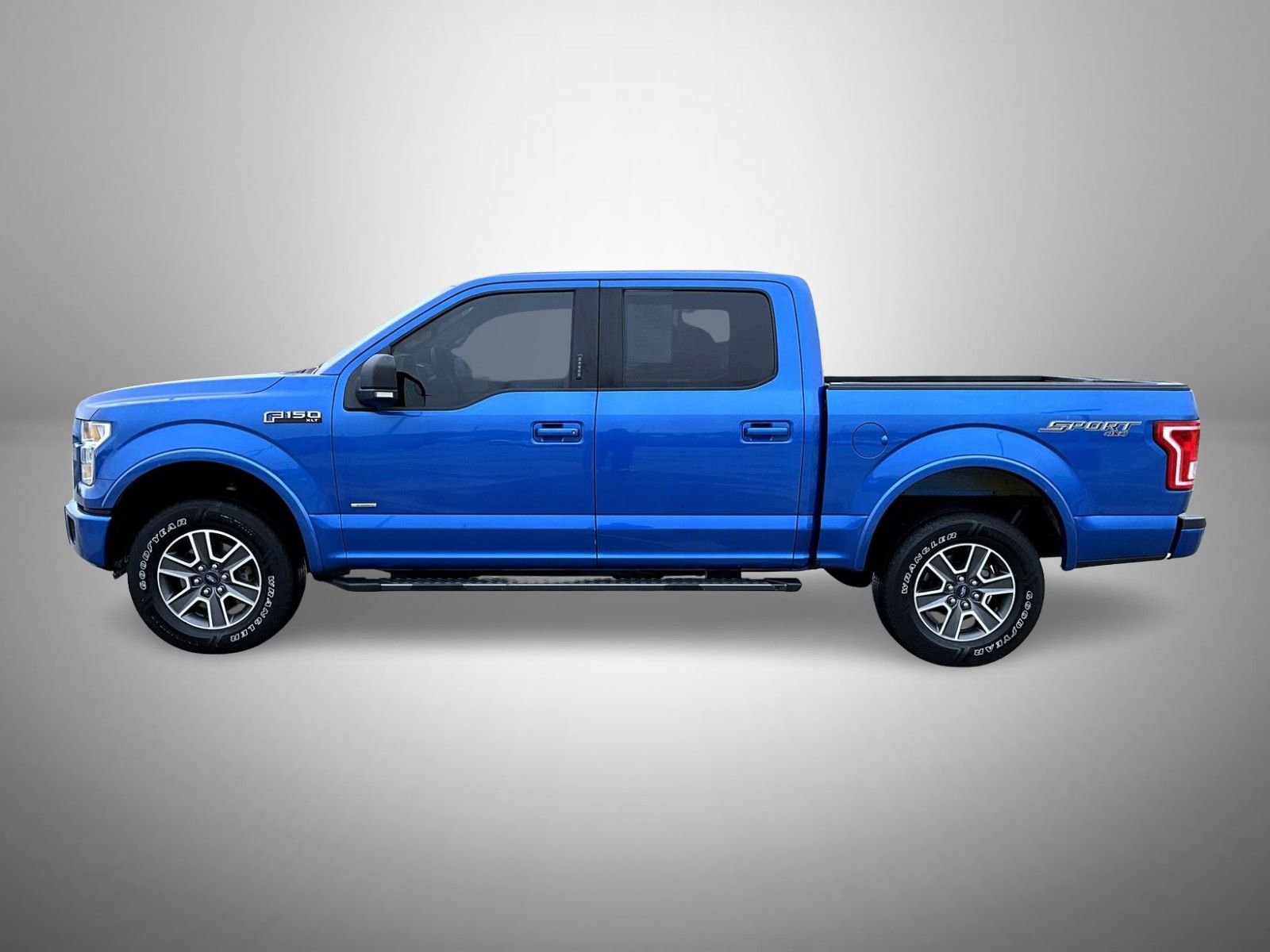 Used 2015 Ford F150 XLT w/ Equipment Group 301A Mid image 8