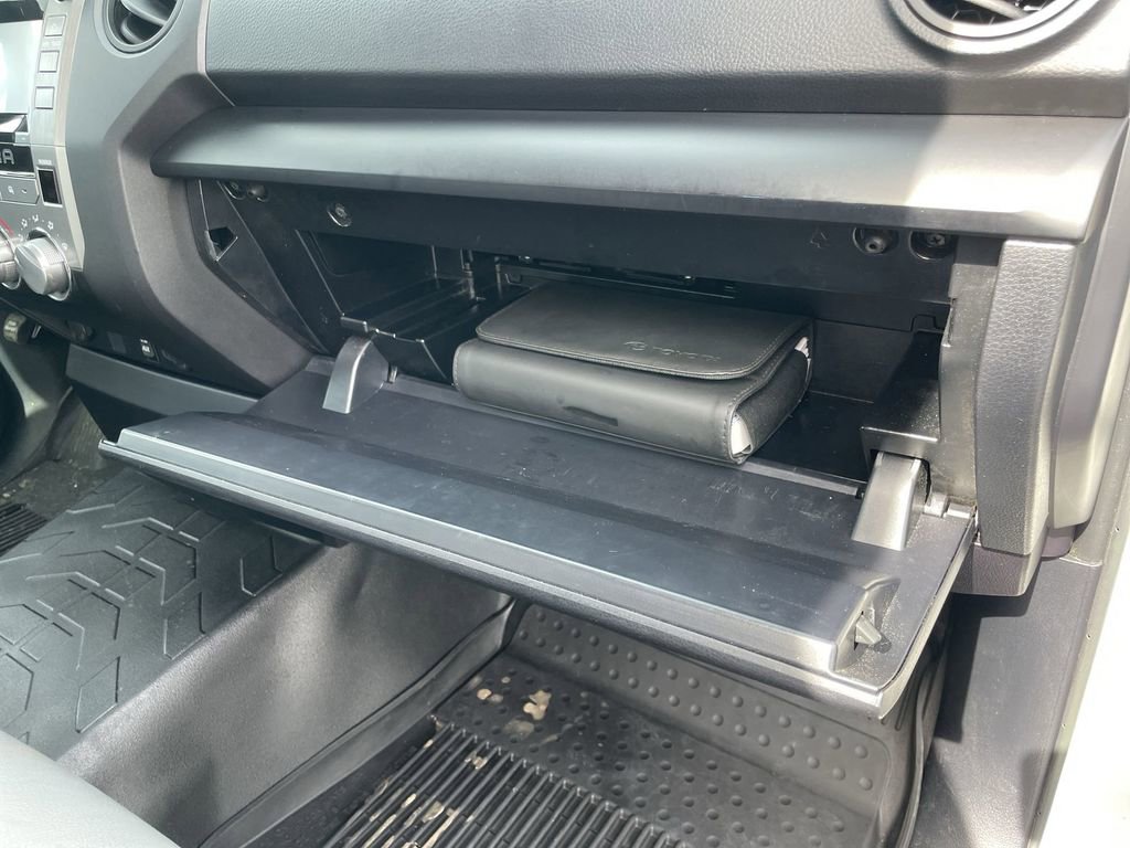 Used 2017 Toyota Tundra SR image 30