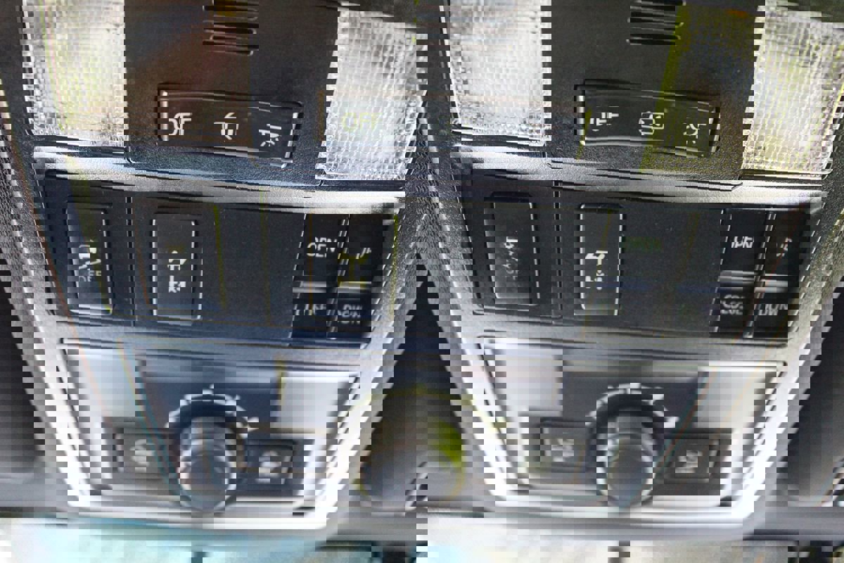 Used 2017 Toyota Tacoma TRD Off-Road image 31