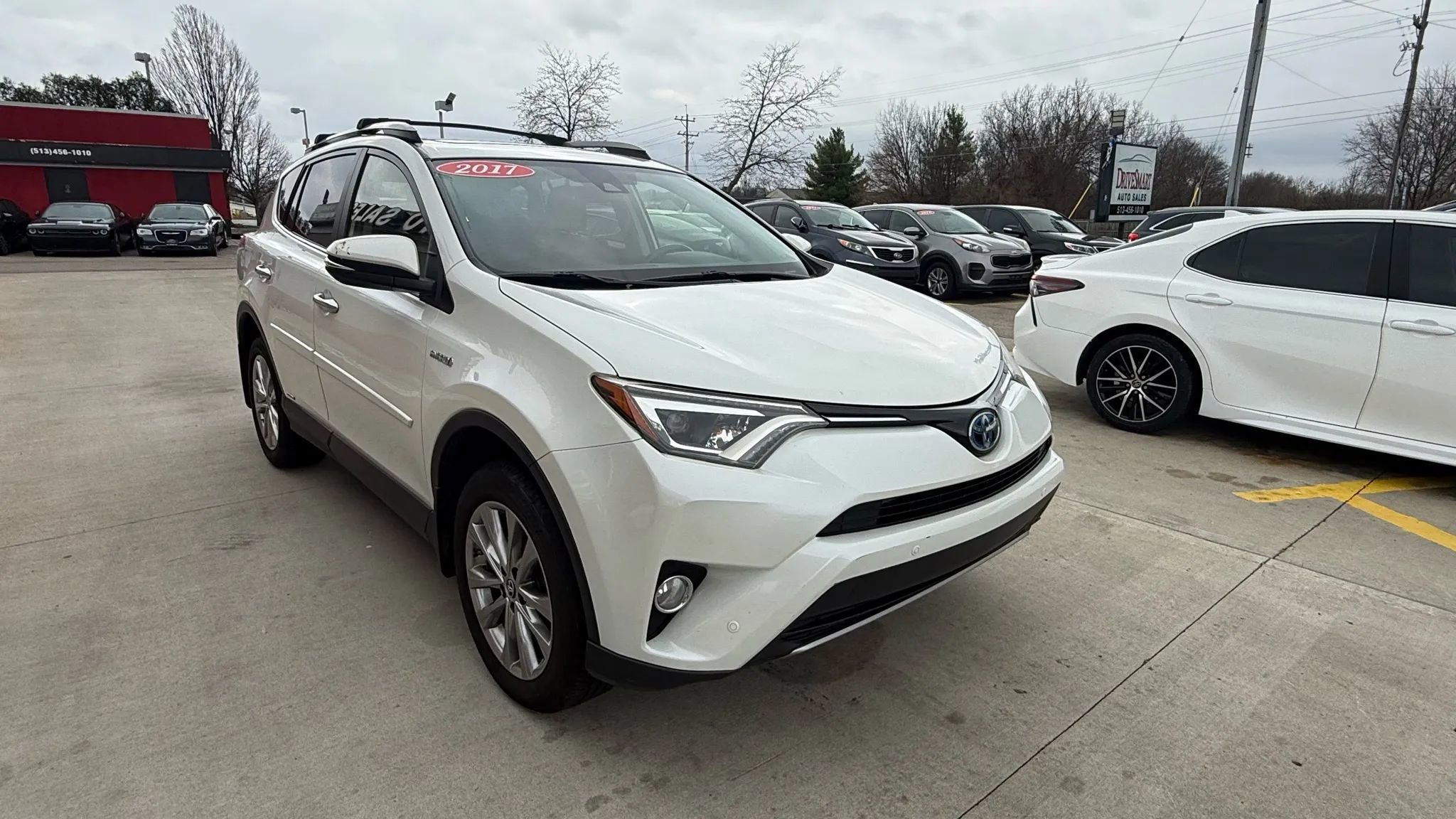 Used 2017 Toyota RAV4 Limited w/ Protection Package image 2