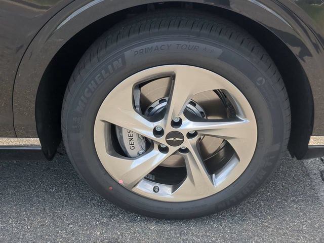 Certified 2026 Genesis GV70 2.5T Select AWD/4WD image 10