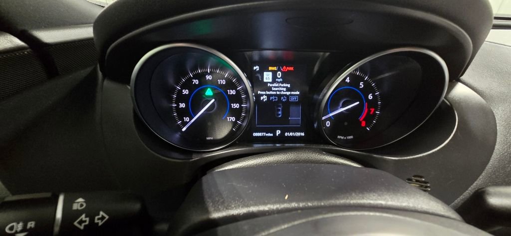 Used 2018 Jaguar XE S image 31