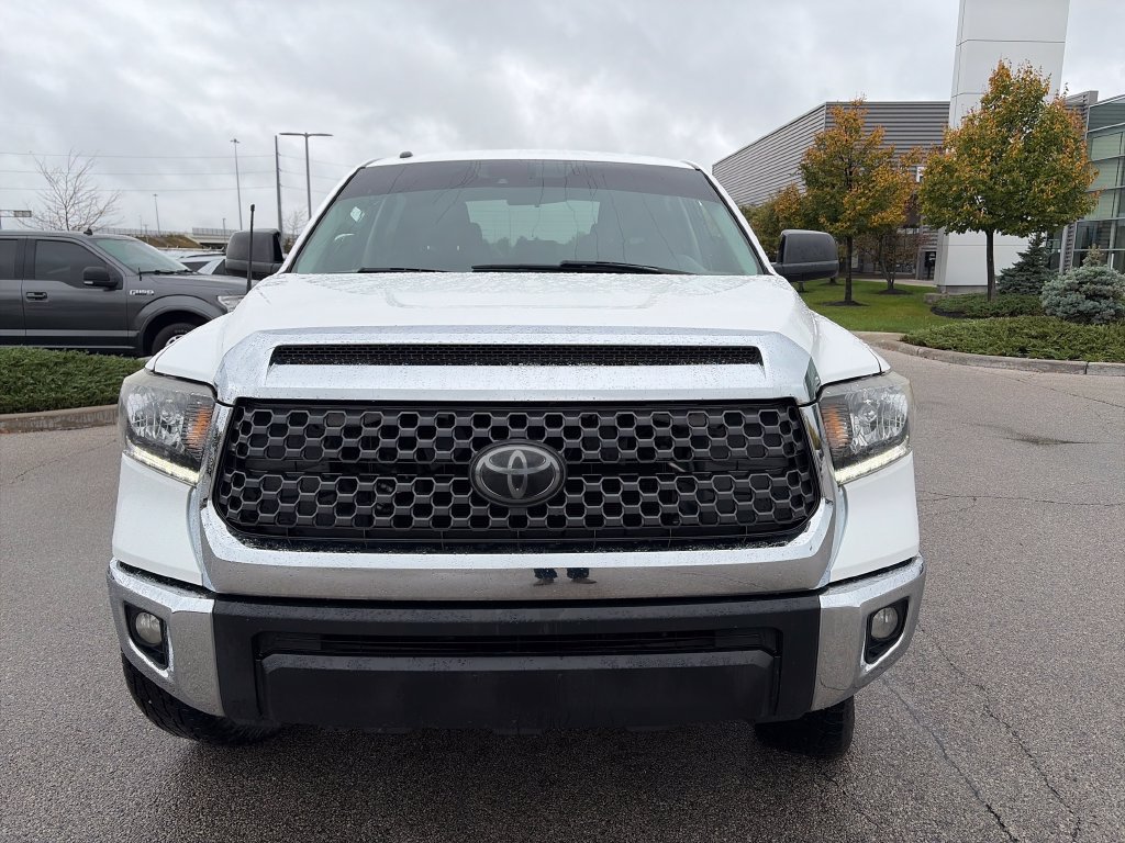 Used 2018 Toyota Tundra SR5 AWD/4WD image 2