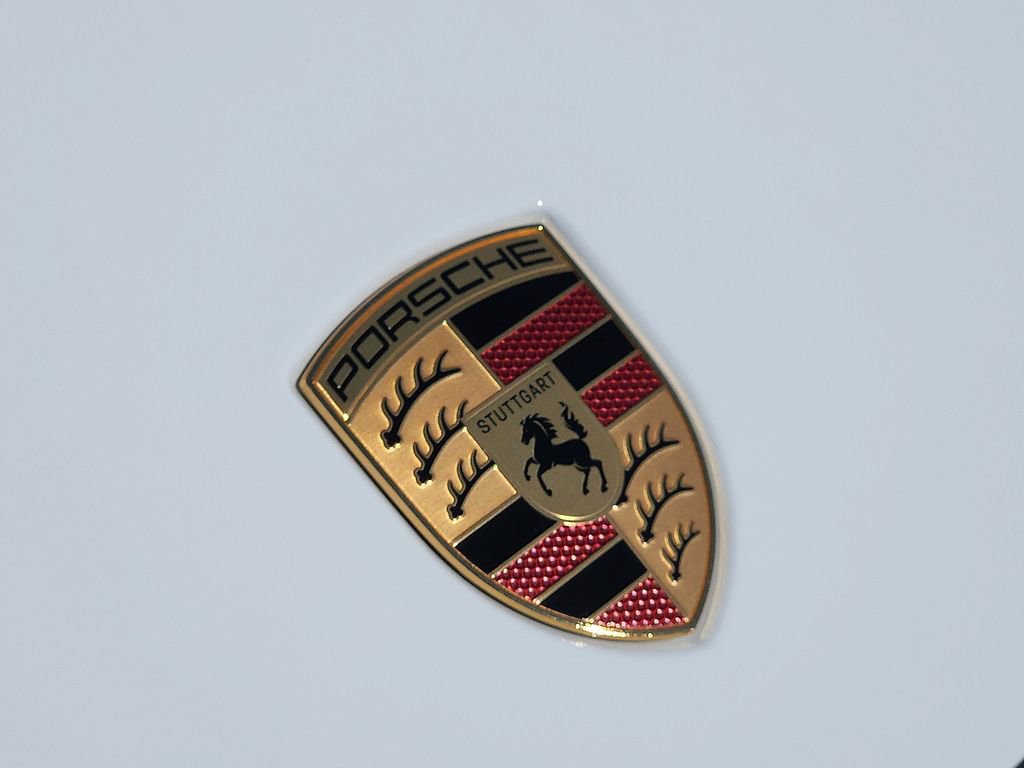 Certified 2025 Porsche Cayenne Coupe AWD/4WD image 30