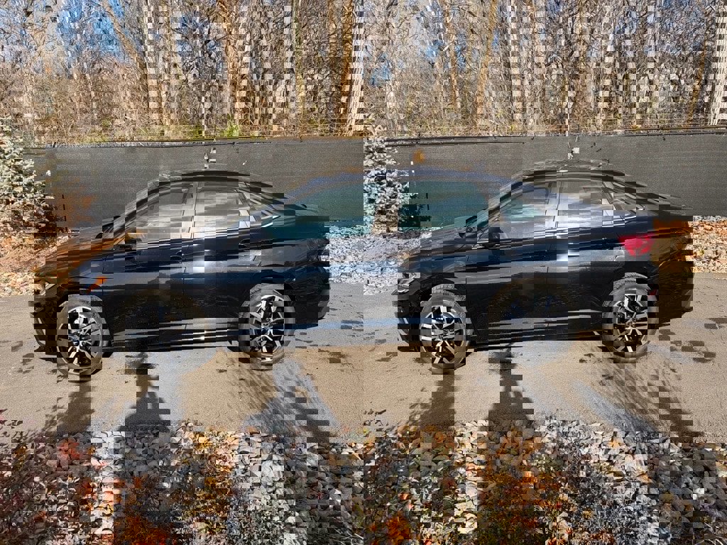 New 2025 Volkswagen Jetta SE image 2