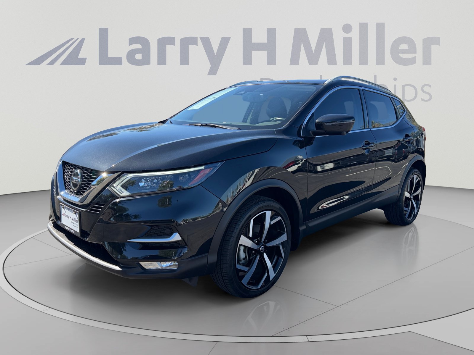 Used 2021 Nissan Rogue Sport SL w/ Premium Package