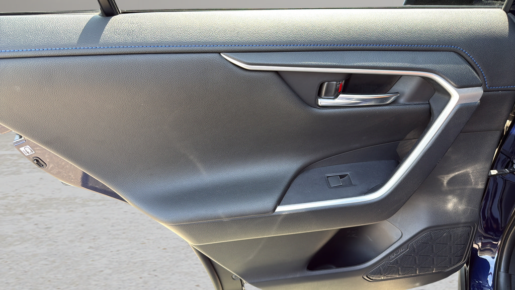 Used 2019 Toyota RAV4 XSE AWD/4WD image 14