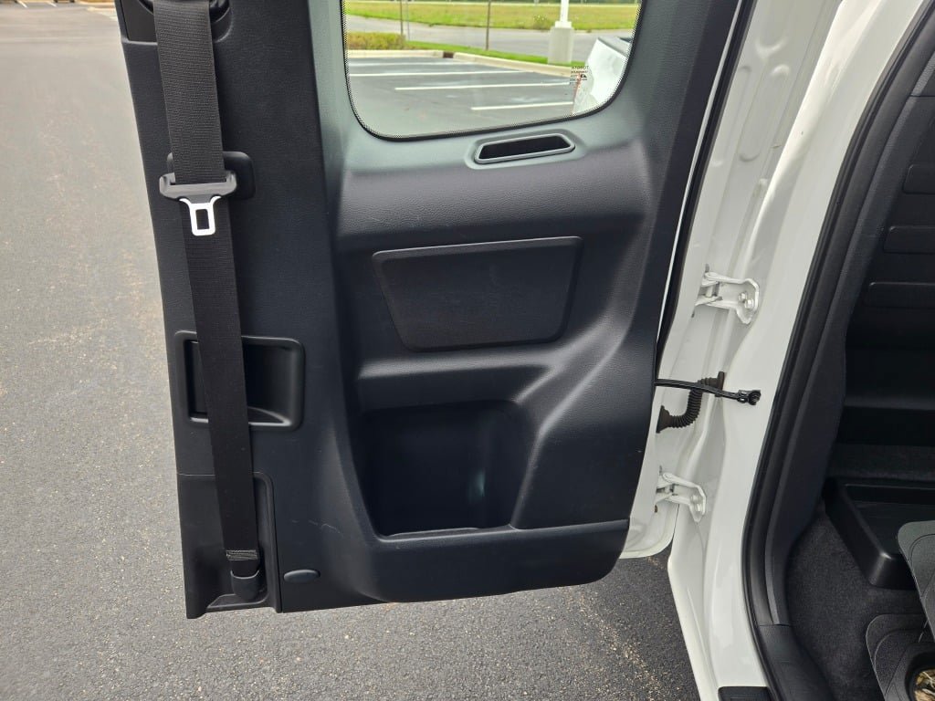 Used 2017 Toyota Tacoma SR RWD image 8