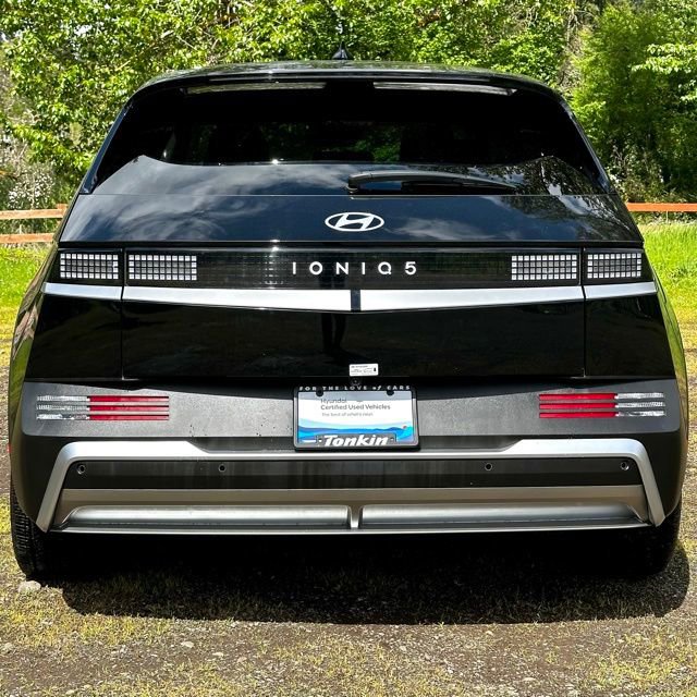 Certified 2025 Hyundai Ioniq 5 SE image 5