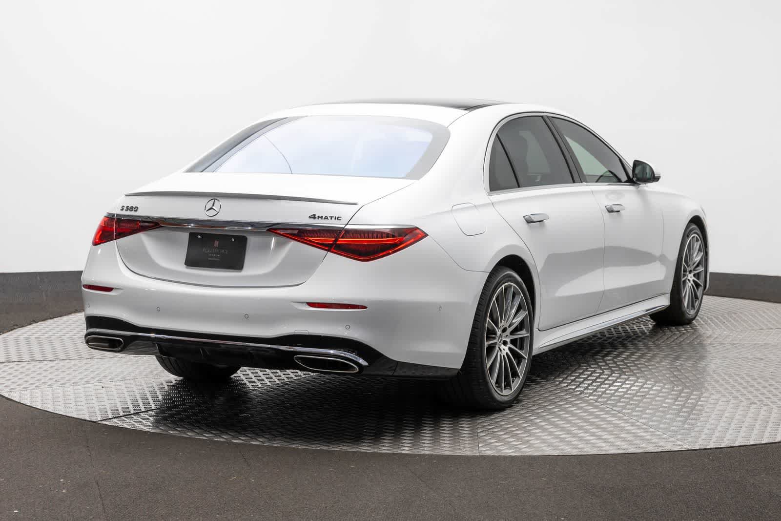 Used 2025 Mercedes-Benz S 580 4MATIC Sedan image 21