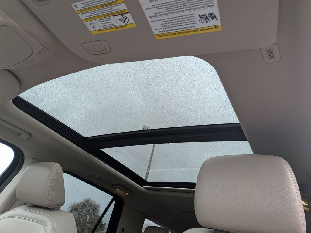 Used 2024 Ford Expedition Limited image 19