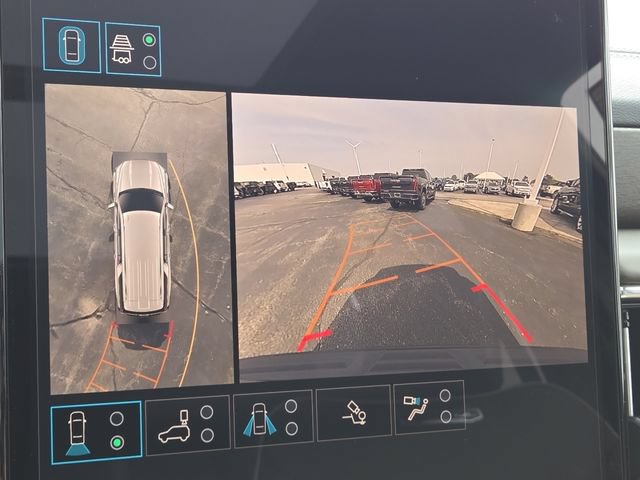 New 2026 GMC Yukon XL Denali Ultimate AWD/4WD image 10