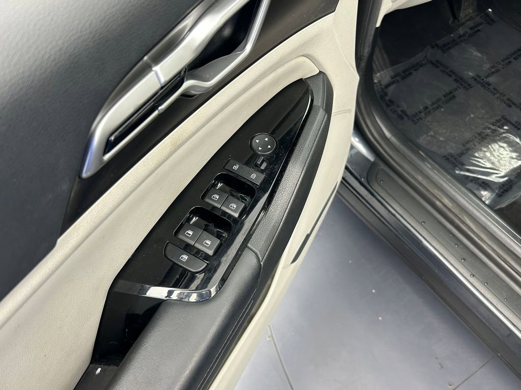 Used 2024 Kia Sportage EX image 16