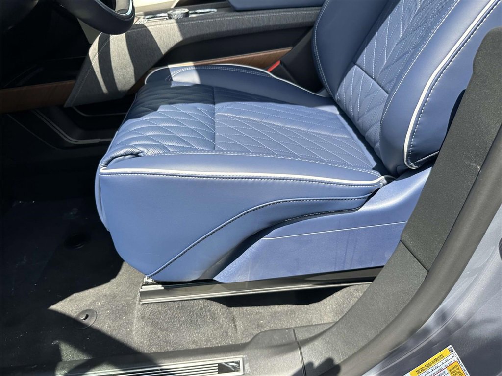 New 2026 Cadillac Vistiq Premium Luxury image 15