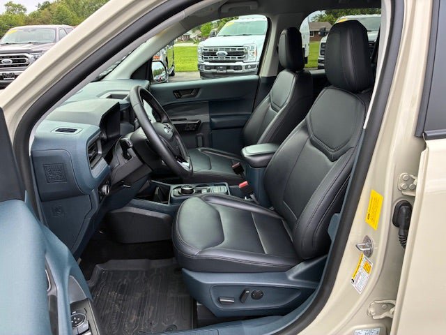 Used 2024 Ford Maverick Lariat w/ Black Appearance Package FWD image 12