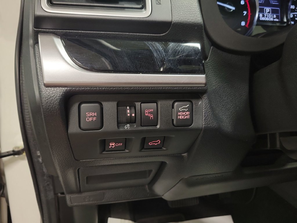 Used 2018 Subaru Forester 2.5i Touring w/ Popular Package #3B AWD/4WD image 28