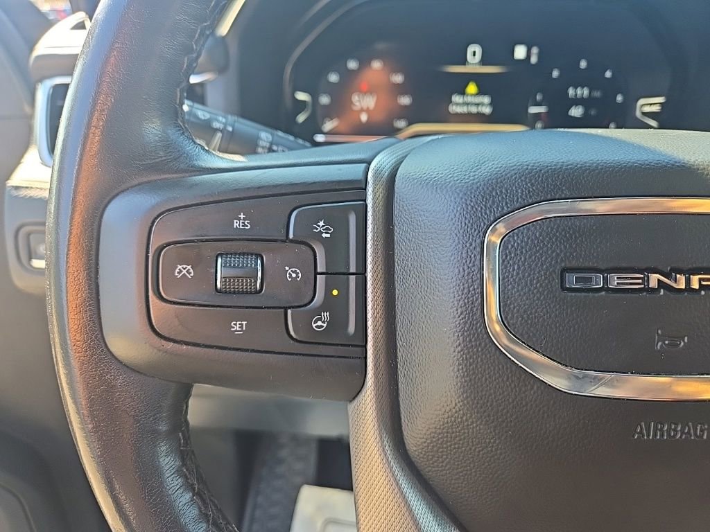 Used 2022 GMC Yukon XL Denali image 20