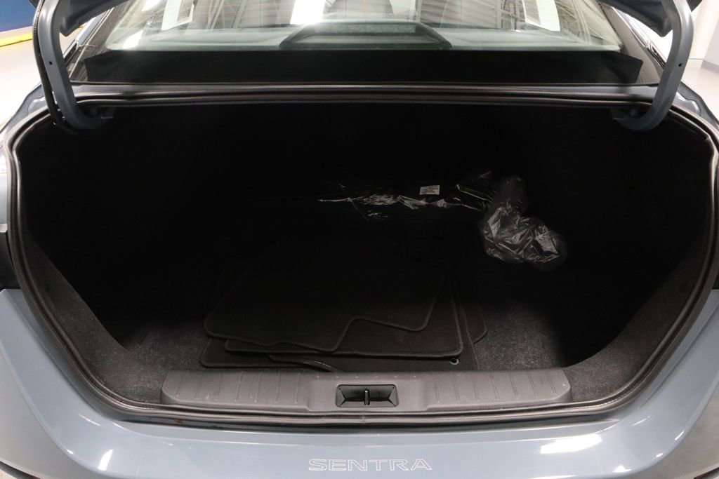 Certified 2025 Nissan Sentra SR w/ SR Premium Package image 13