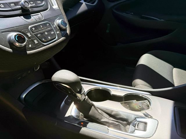 Used 2023 Chevrolet Malibu LT w/ Driver Confidence Package FWD image 28