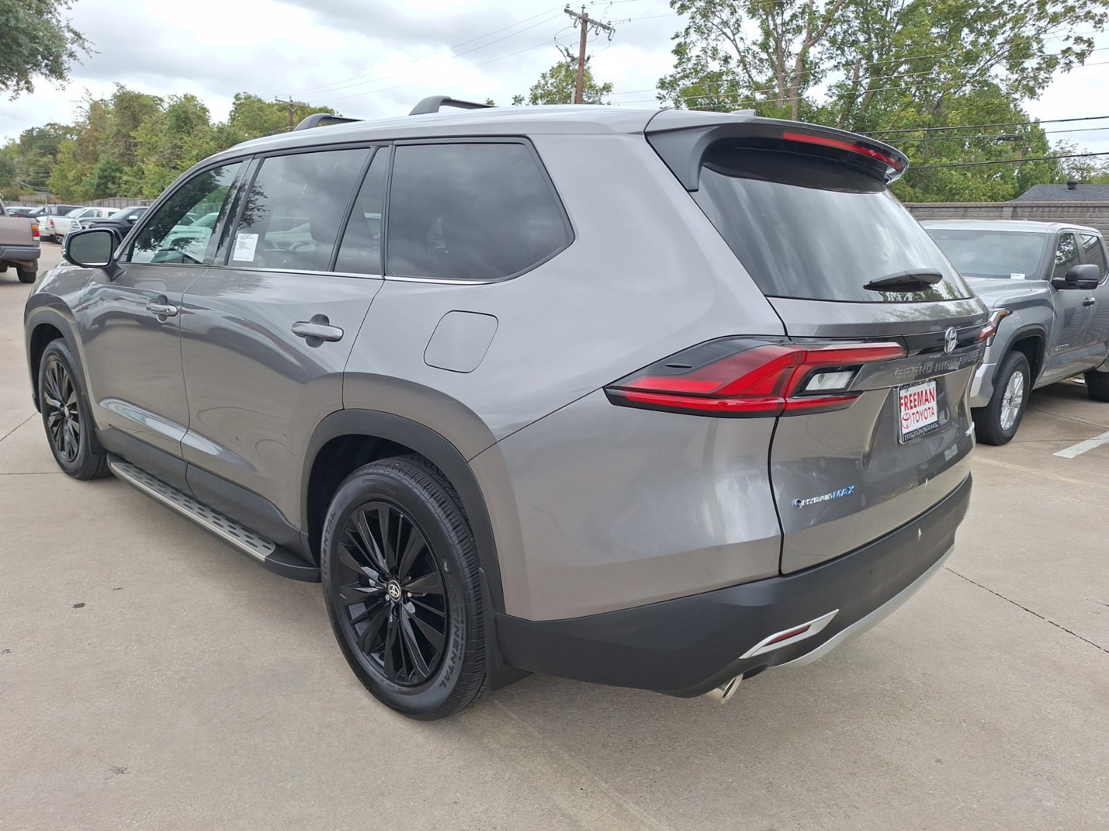 Used 2026 Toyota Grand Highlander AWD Hybrid image 4