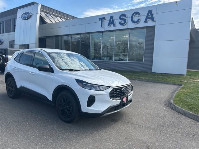 Used 2023 Ford Escape Active AWD/4WD image 1