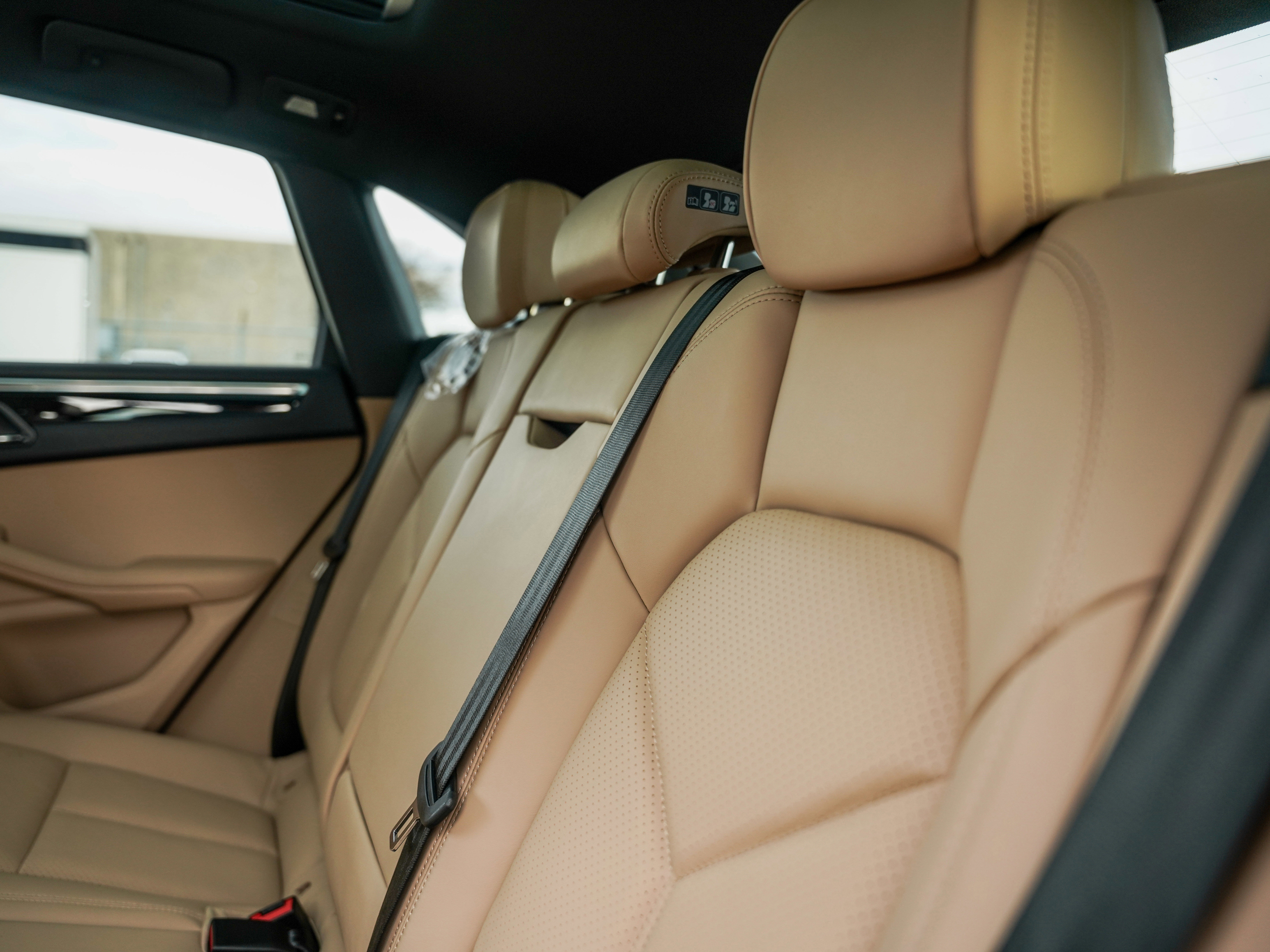 New 2026 Porsche Macan image 30