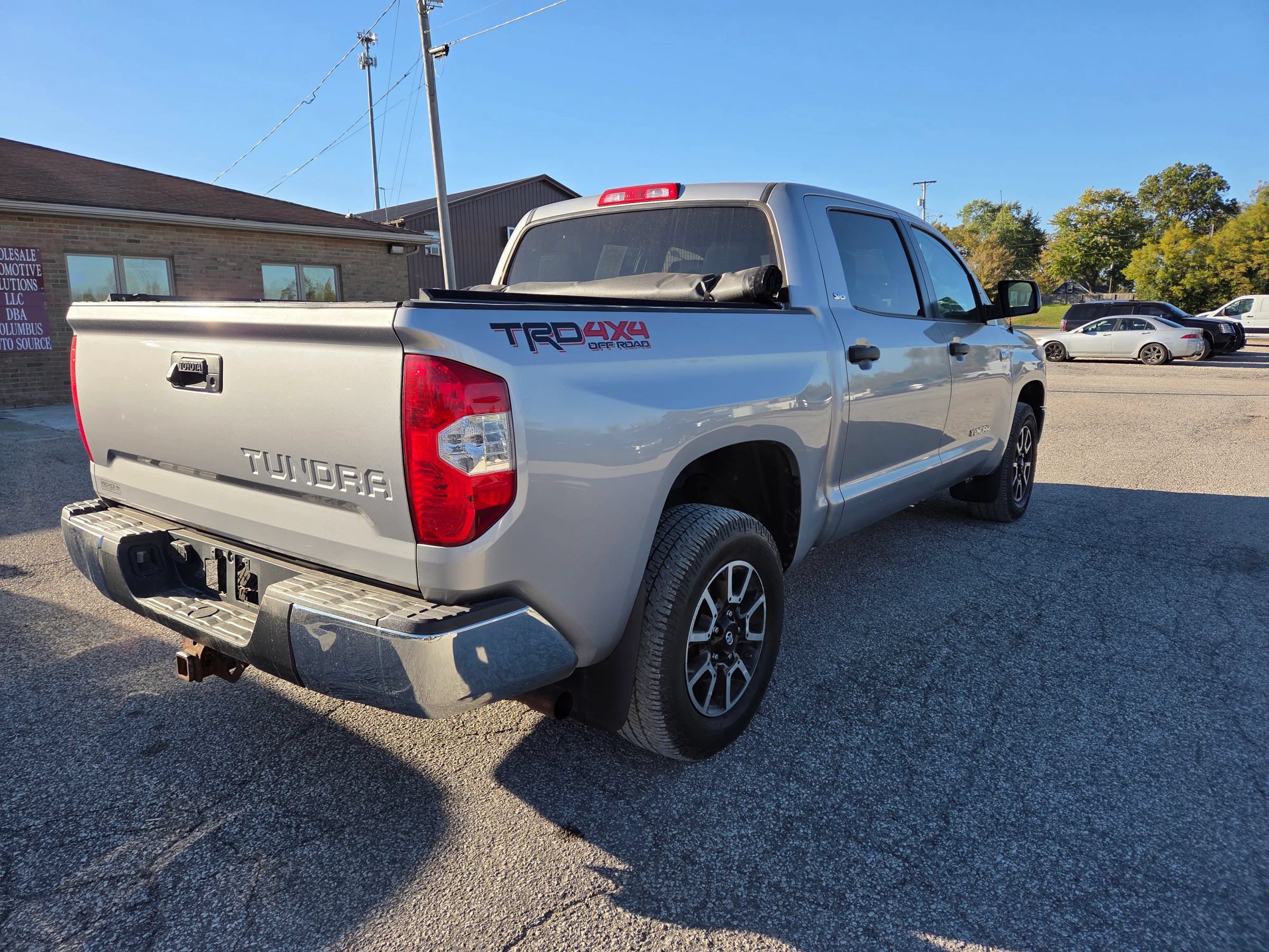 Used 2015 Toyota Tundra SR5 w/ TRD Off Road Package AWD/4WD image 7